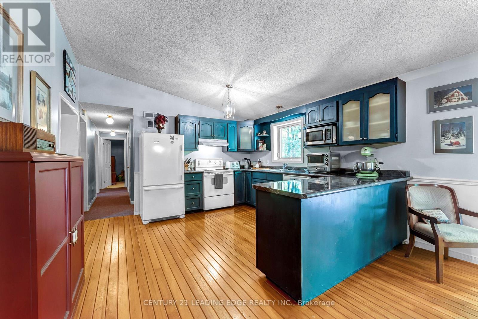47 Reynolds Road, Madoc, Ontario  K0K 2K0 - Photo 11 - X12375235