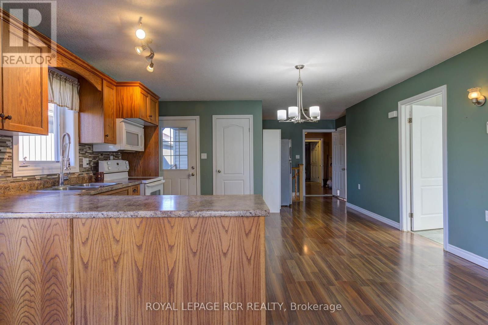 44 Geddes Street W, Minto, Ontario  N0G 1M0 - Photo 30 - X12375344