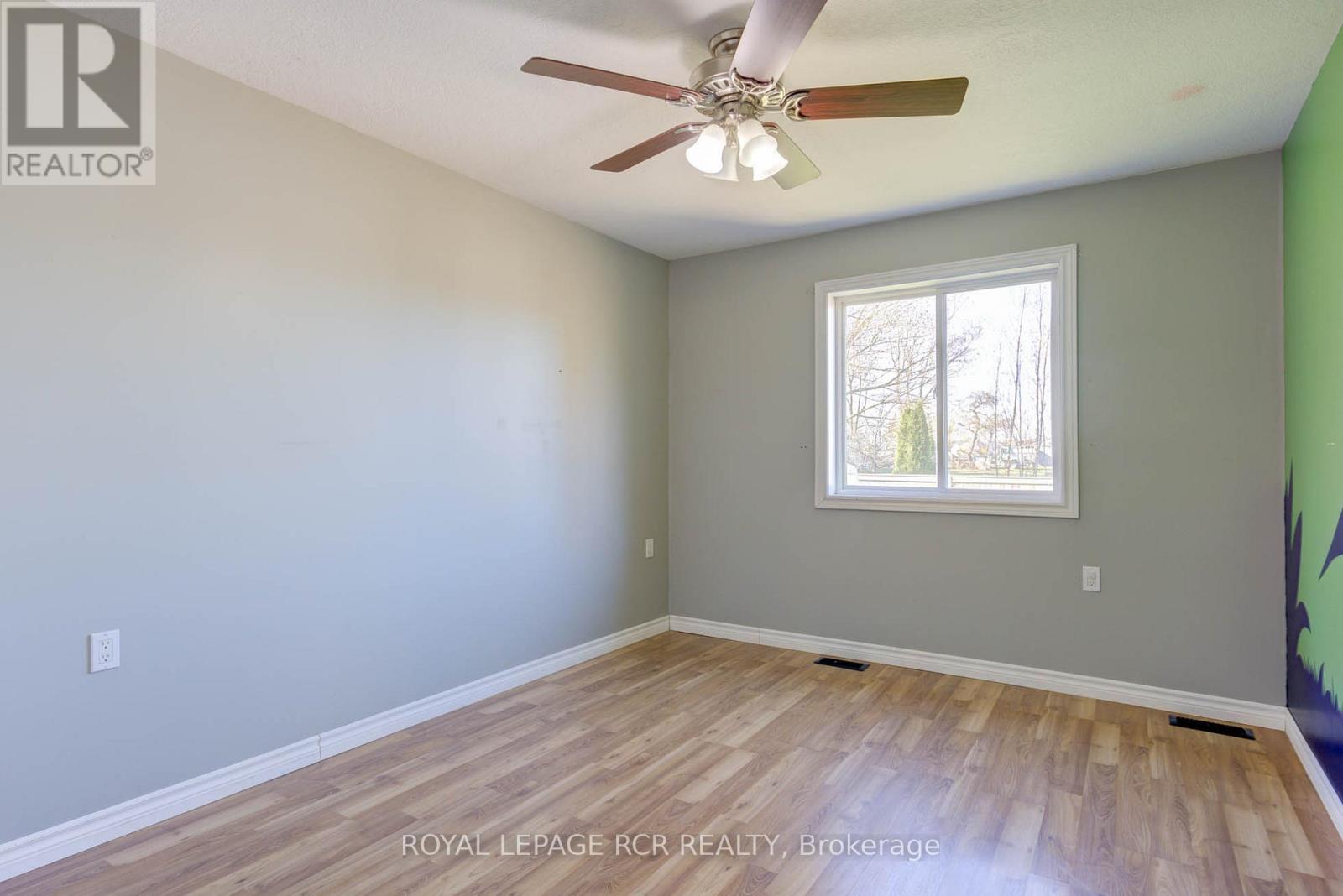 44 Geddes Street W, Minto, Ontario  N0G 1M0 - Photo 34 - X12375344