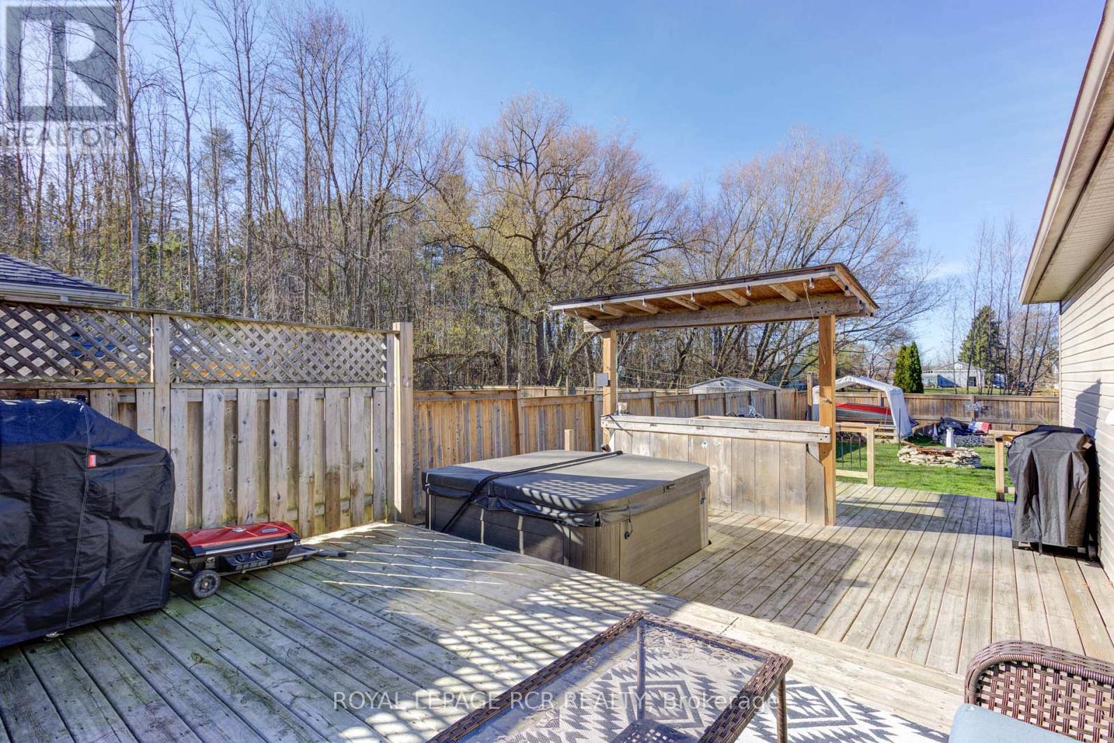 44 Geddes Street W, Minto, Ontario  N0G 1M0 - Photo 48 - X12375344