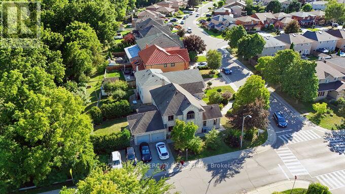 126 Montmorency Drive, Hamilton (Red Hill), Ontario  L8K 6R1 - Photo 45 - X12375368