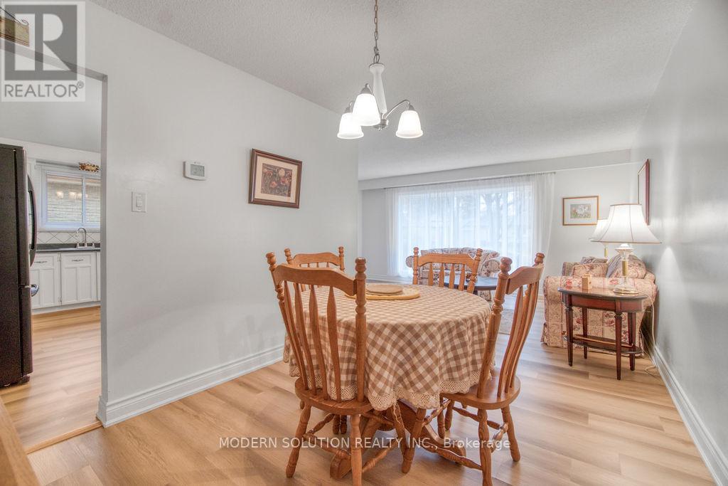 36 Hillcrest Avenue, Brantford, Ontario  N3T 5X8 - Photo 6 - X12375375