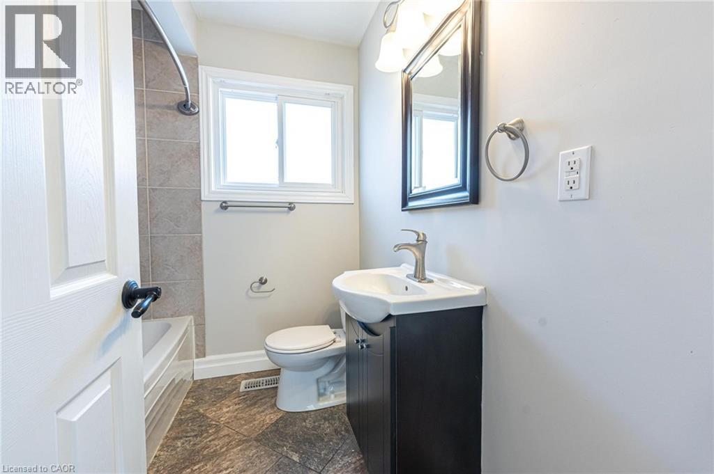 60 Burfield Avenue Unit# 1, Hamilton, Ontario  L8T 2J9 - Photo 16 - 40765243