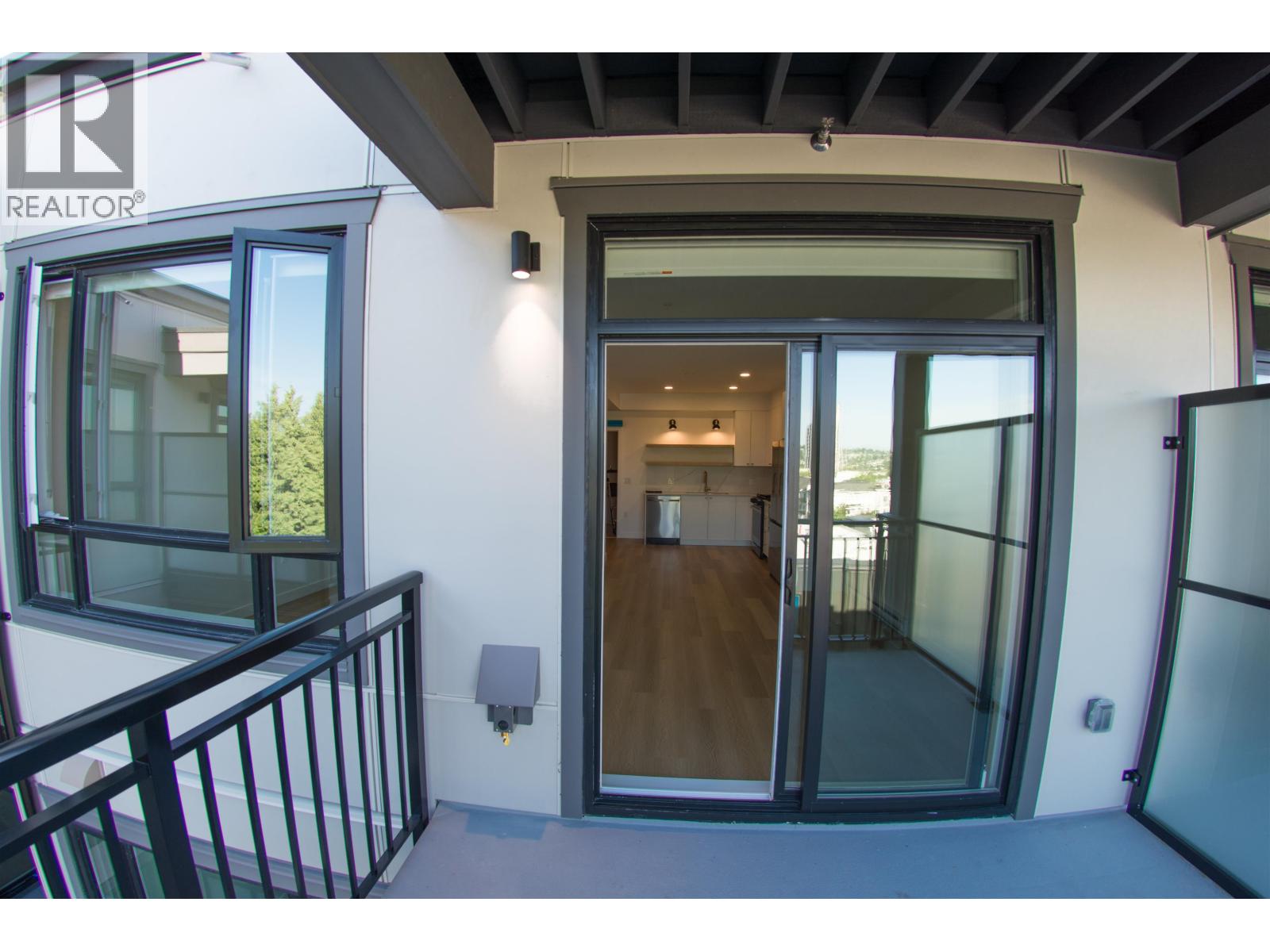 701 215 Mcbay Lane, Coquitlam, British Columbia  V3K 0H7 - Photo 16 - R3041924