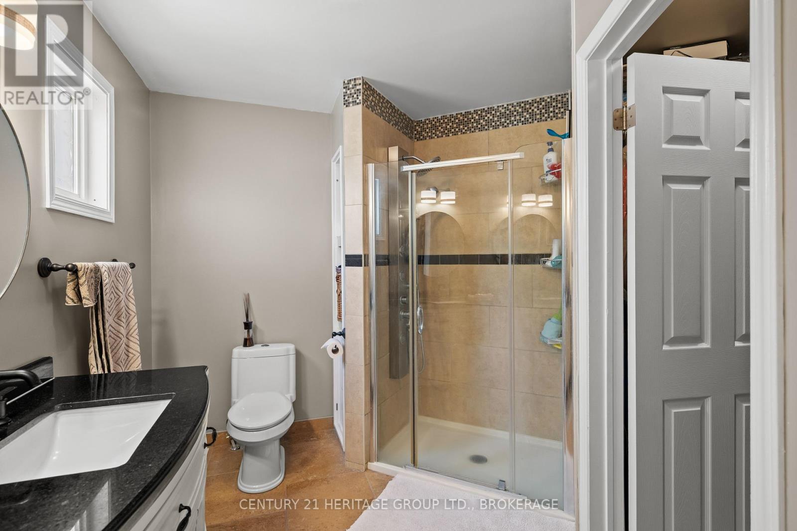 26 Miller Place, Loyalist, Ontario  K7N 1X6 - Photo 21 - X12375596