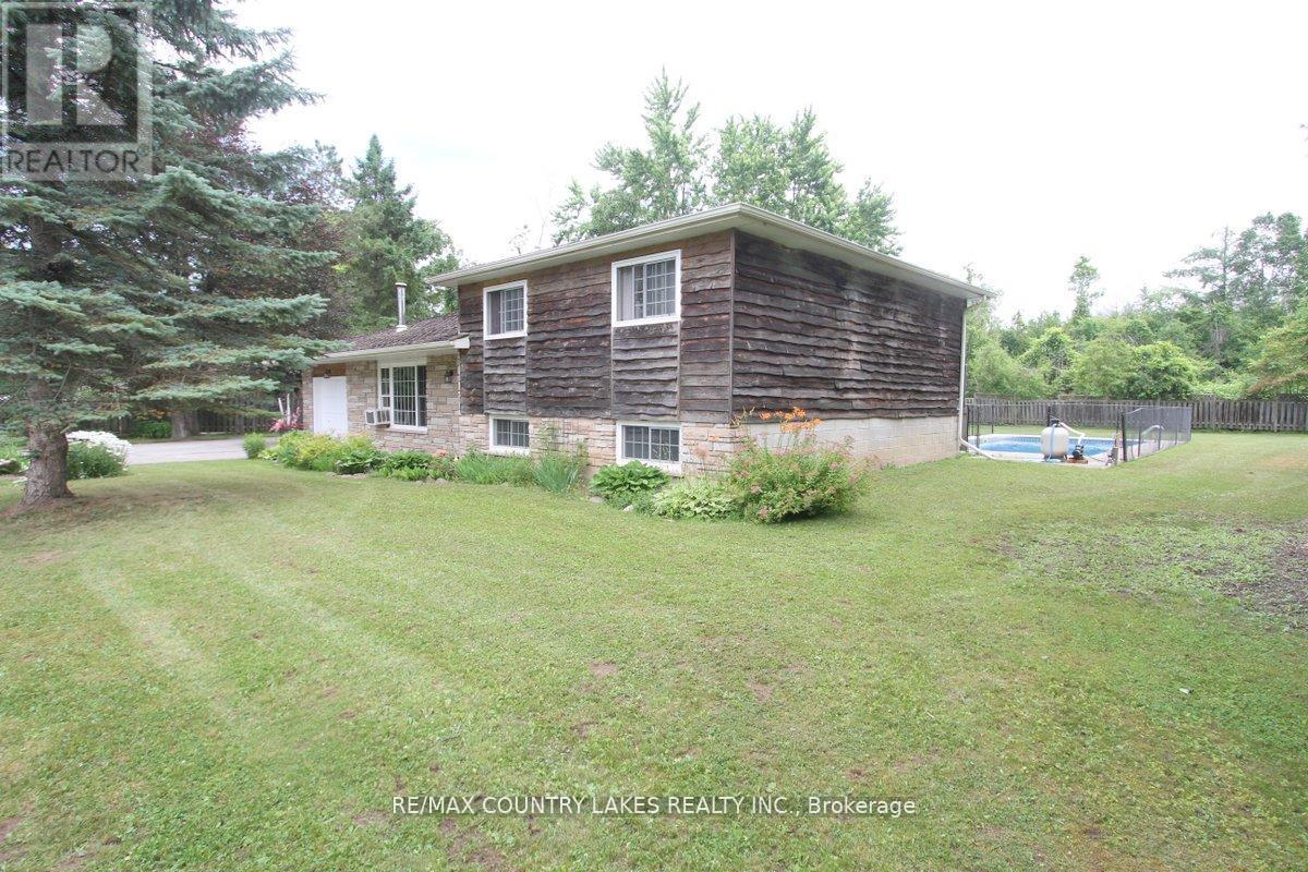 25725 Maple Beach Road, Brock, Ontario  L0K 1A0 - Photo 3 - N12375459
