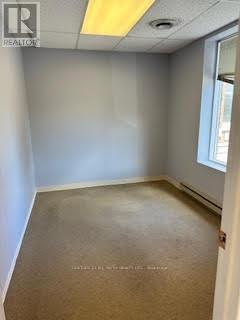 203 - 10 Peter Street N, Orillia, Ontario  L3V 4Y7 - Photo 3 - S12353514