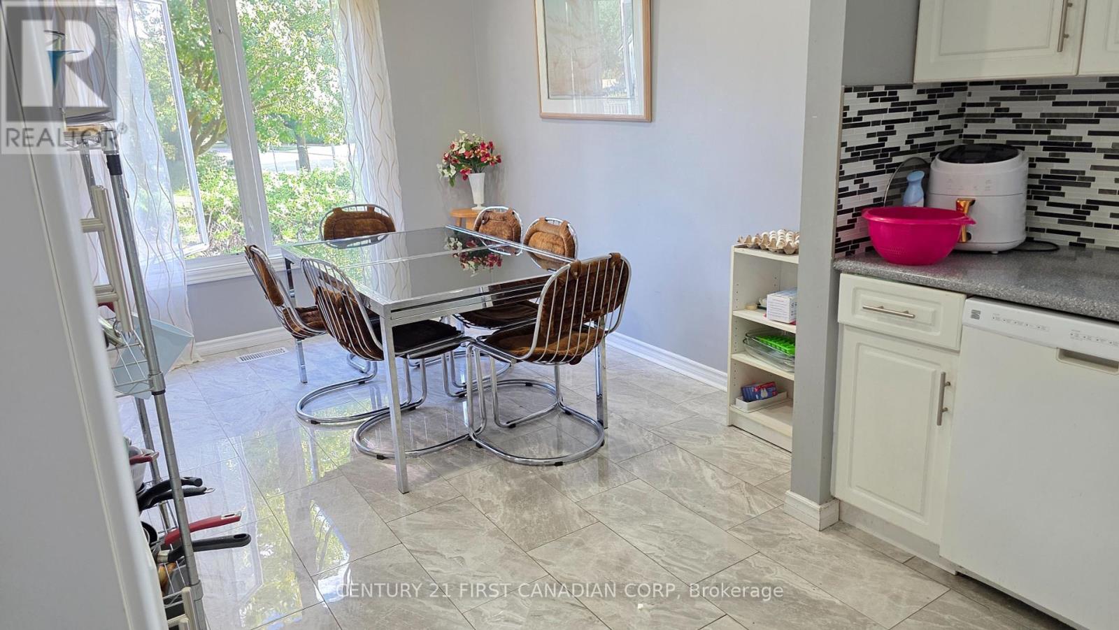 2 Muriel Crescent, London South, Ontario  N6E 2K5 - Photo 10 - X12375522