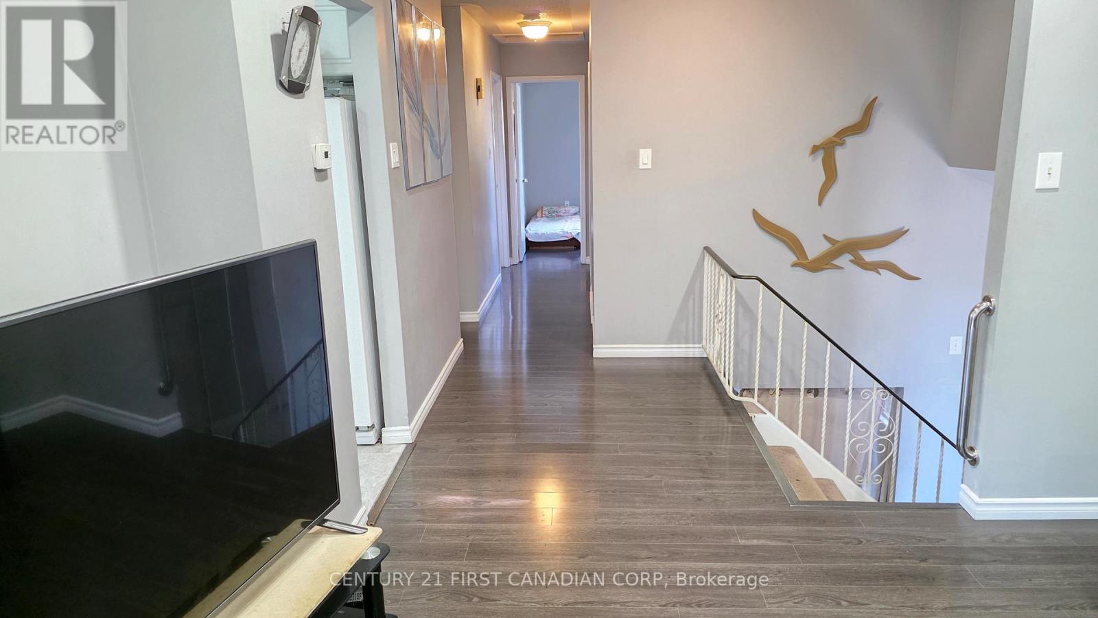 2 Muriel Crescent, London South, Ontario  N6E 2K5 - Photo 11 - X12375522
