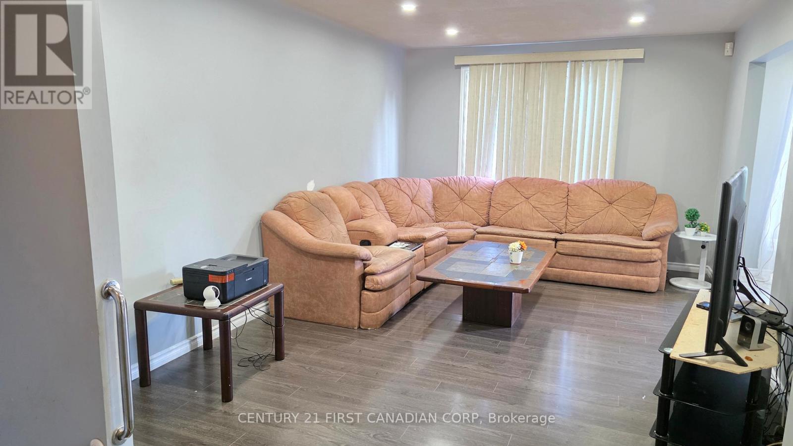 2 Muriel Crescent, London South, Ontario  N6E 2K5 - Photo 4 - X12375522