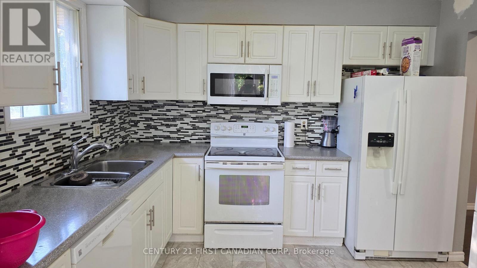 2 Muriel Crescent, London South, Ontario  N6E 2K5 - Photo 8 - X12375522