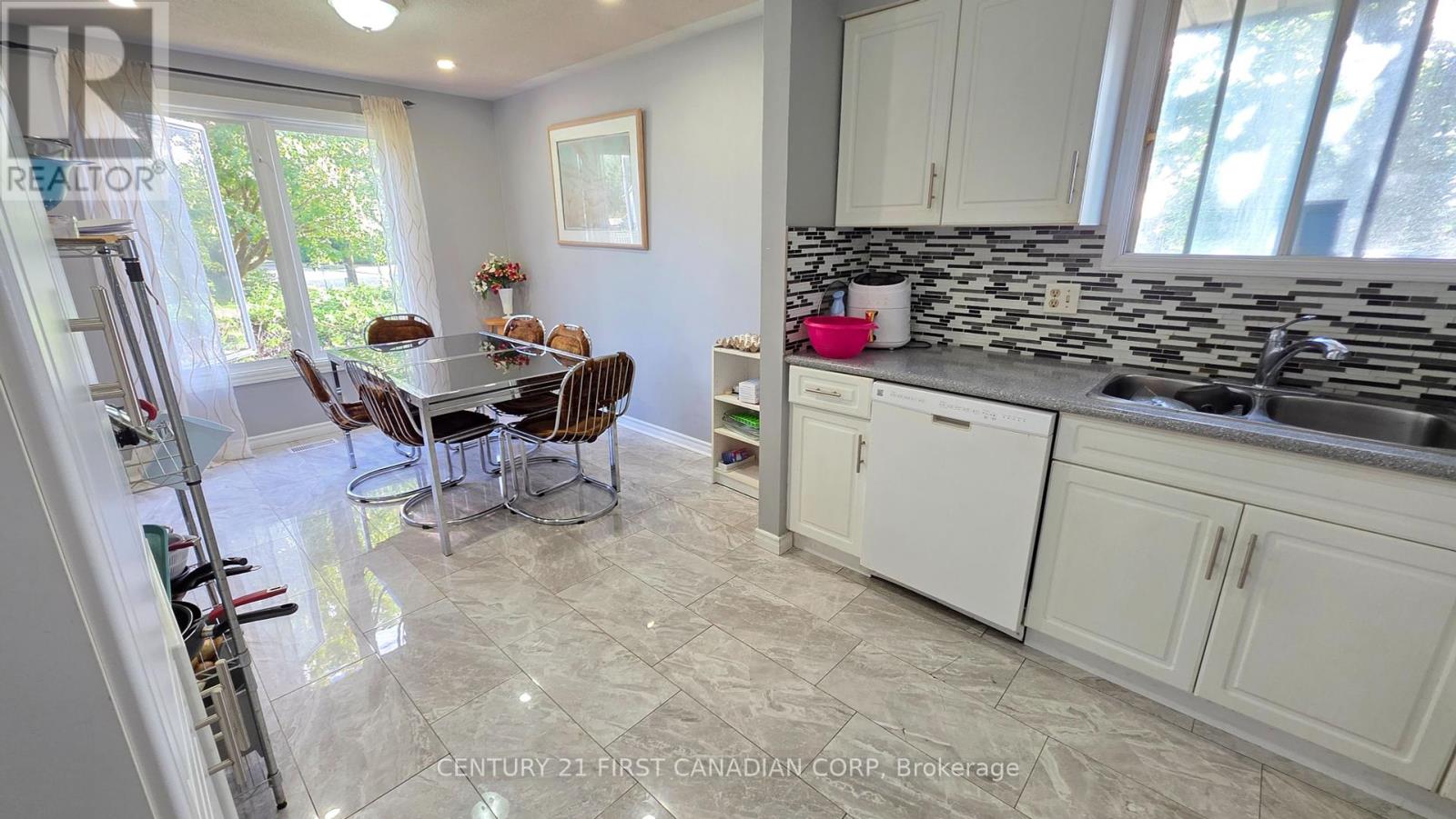 2 Muriel Crescent, London South, Ontario  N6E 2K5 - Photo 9 - X12375522