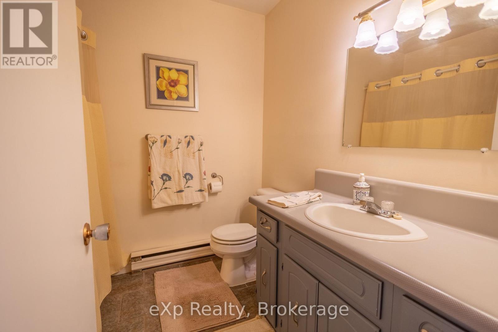 704 11th Street E, Hanover, Ontario  N4N 3J4 - Photo 18 - X11962475