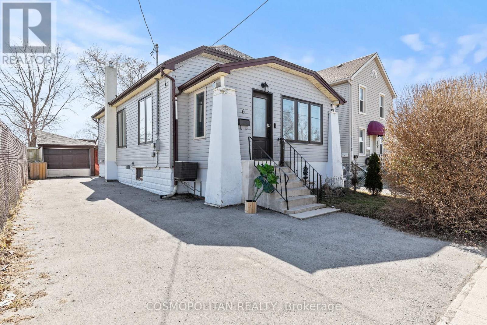 6 Manchester Avenue, St. Catharines, Ontario  L2R 1N8 - Photo 27 - X12144185