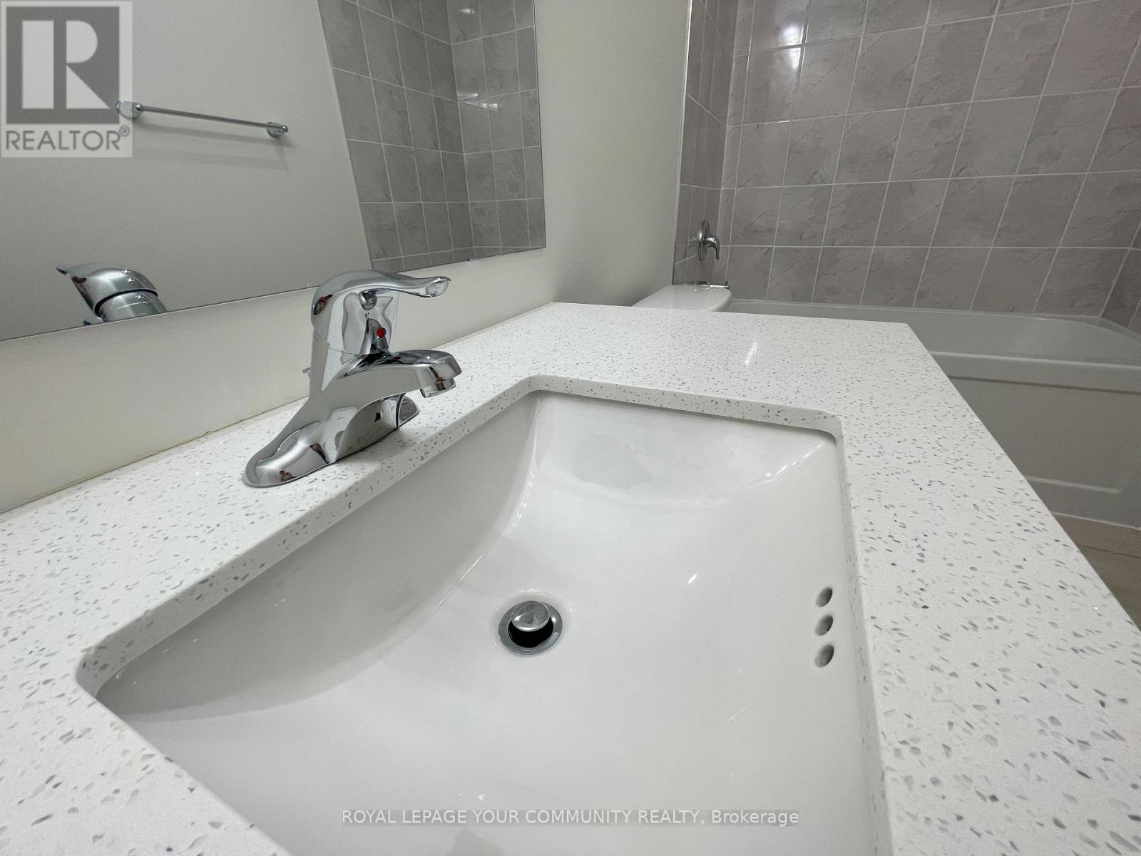 2302 - 58 Elizabeth Street S, Richmond Hill, Ontario  L4C 5W2 - Photo 14 - N12302684