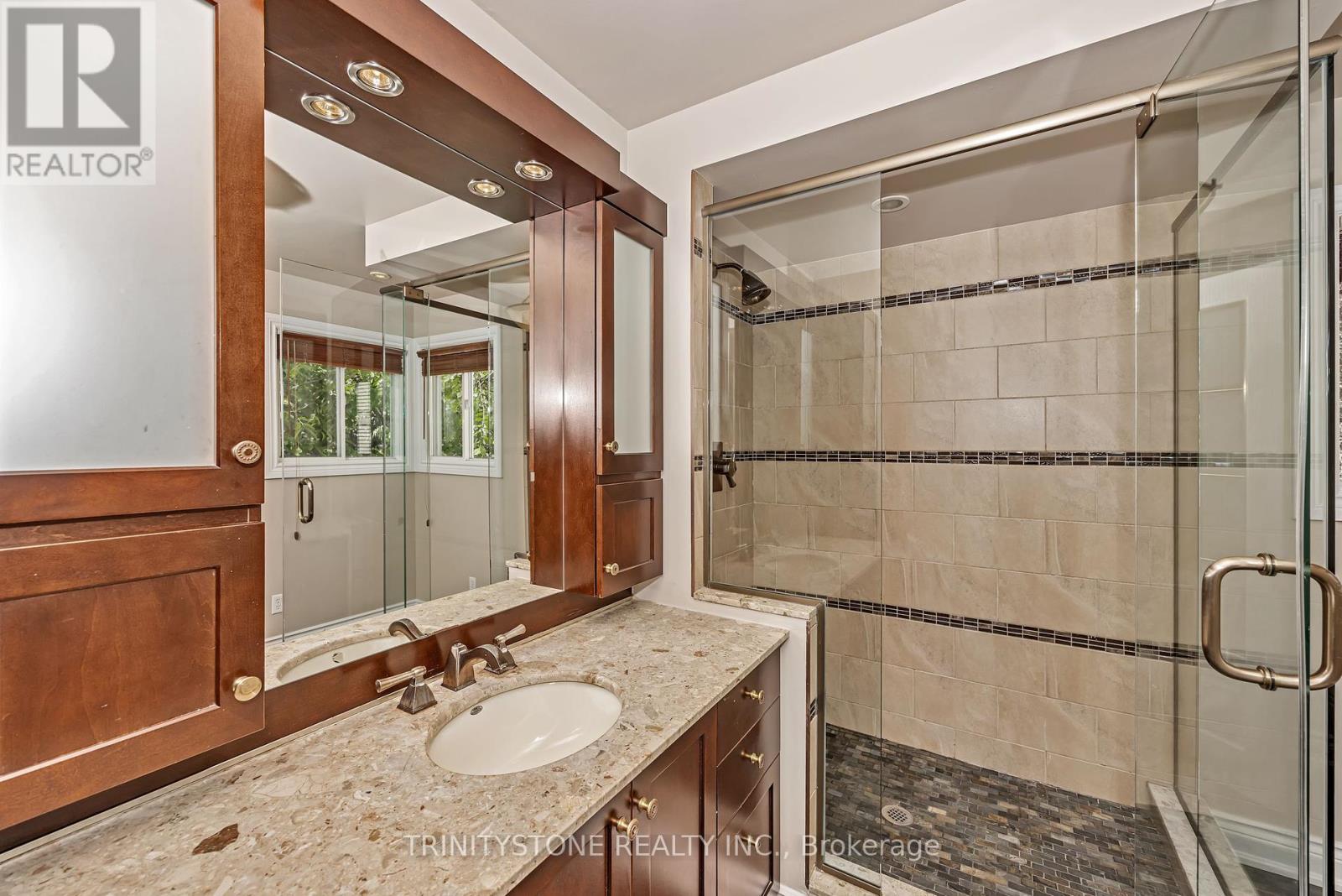 32 Kyle Avenue, Ottawa, Ontario  K2S 1G9 - Photo 30 - X12375507