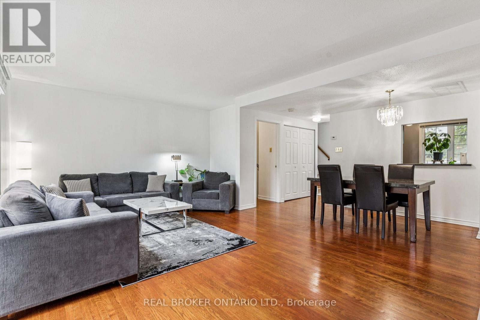 85 Monterey Drive, Ottawa, Ontario  K2H 7A9 - Photo 12 - X12375580