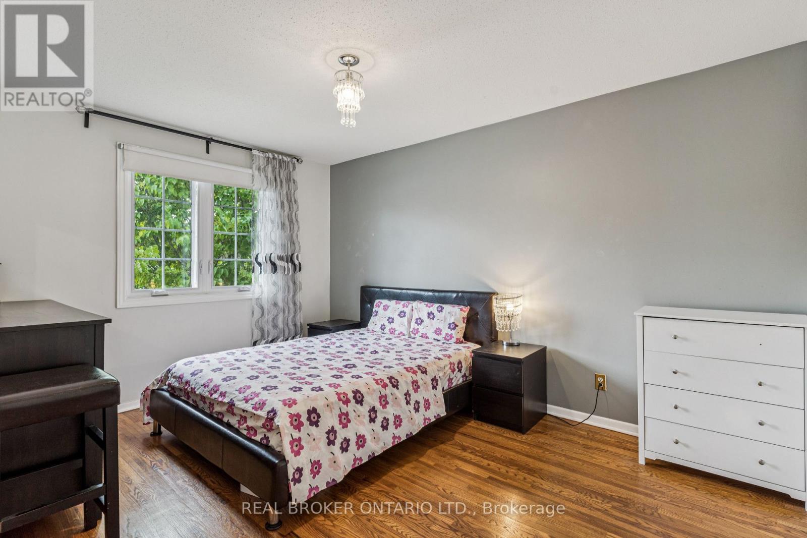 85 Monterey Drive, Ottawa, Ontario  K2H 7A9 - Photo 35 - X12375580