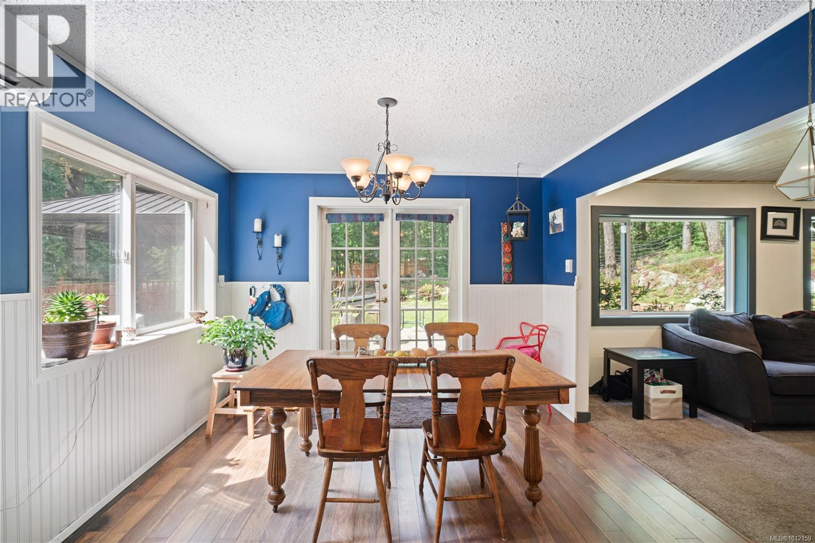 Property at 2455 Renfrew Rd image 1
