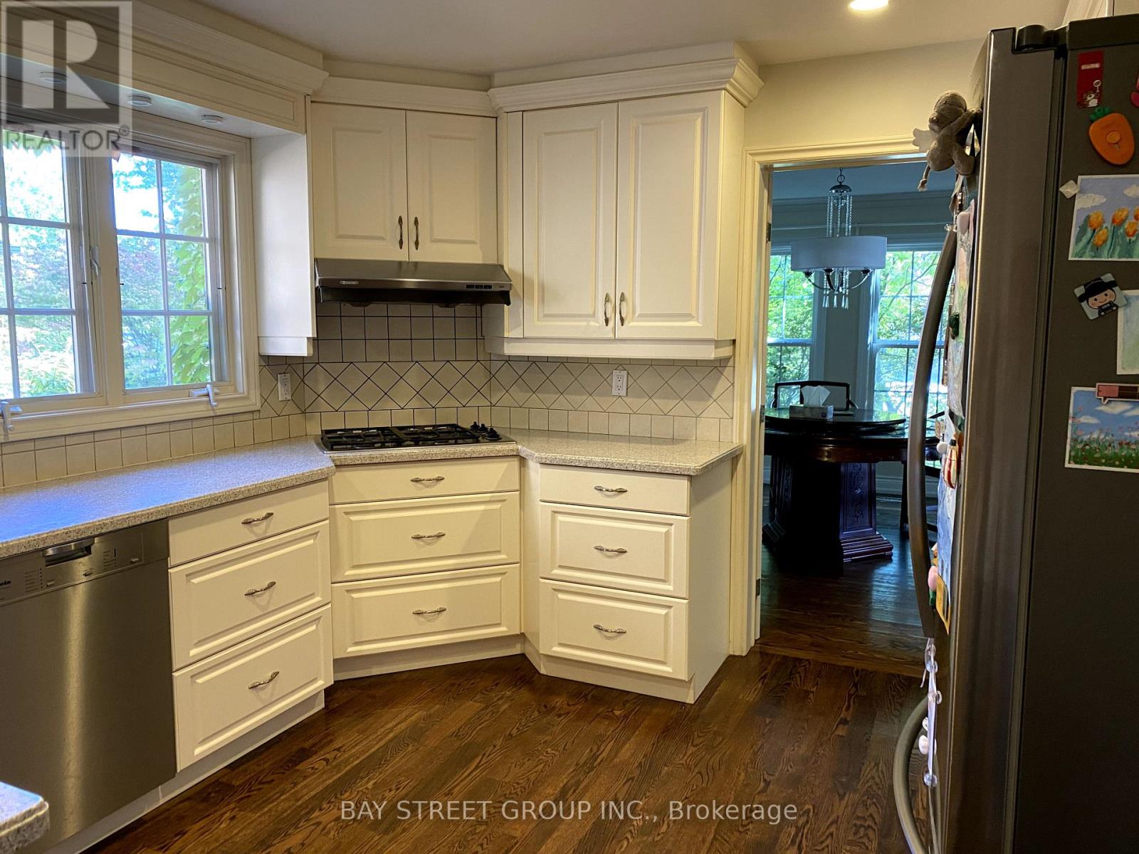 1322 Roseberry Crescent, Oakville, Ontario  L6M 1W1 - Photo 7 - W12375376