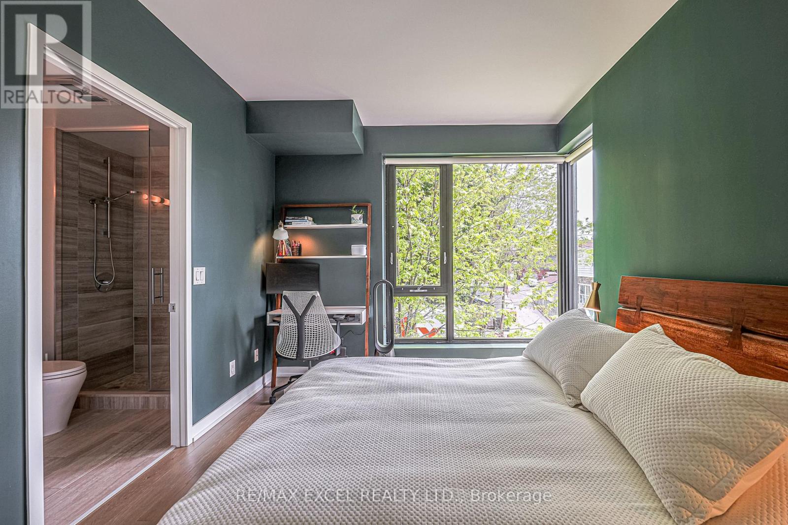 101 - 530 Indian Grove, Toronto, Ontario  M6P 2J1 - Photo 20 - W12375453