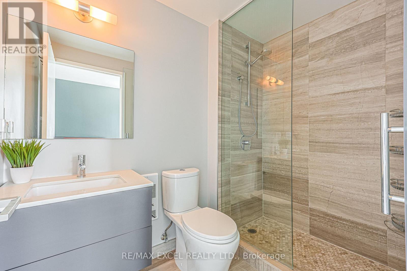 101 - 530 Indian Grove, Toronto, Ontario  M6P 2J1 - Photo 26 - W12375453