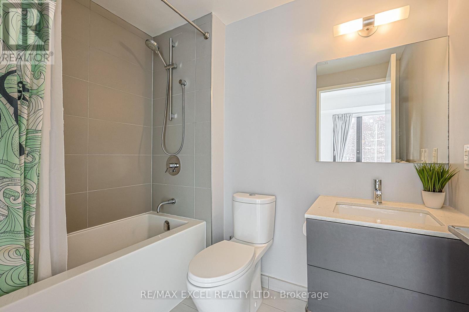 101 - 530 Indian Grove, Toronto, Ontario  M6P 2J1 - Photo 30 - W12375453