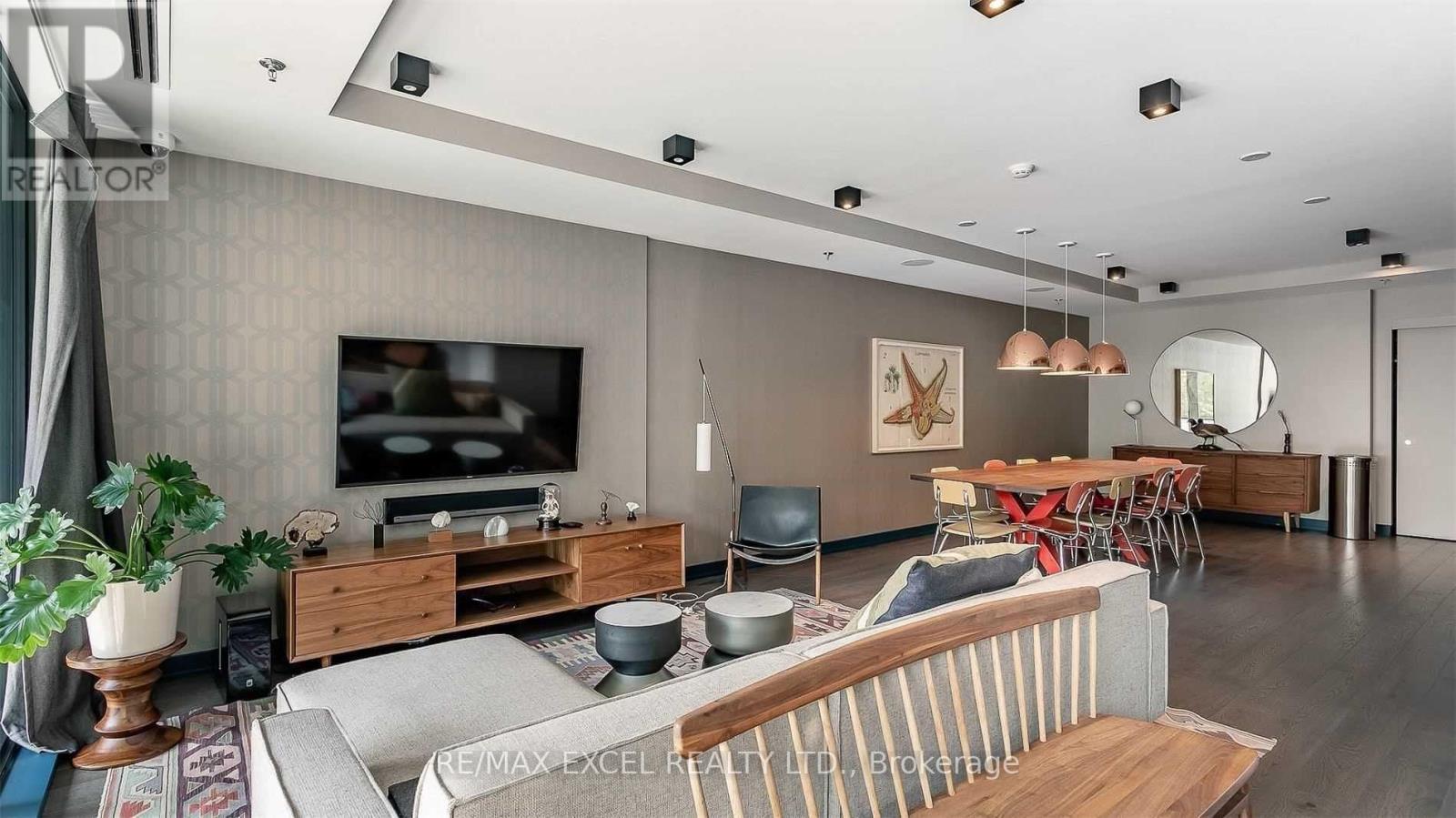 101 - 530 Indian Grove, Toronto, Ontario  M6P 2J1 - Photo 35 - W12375453