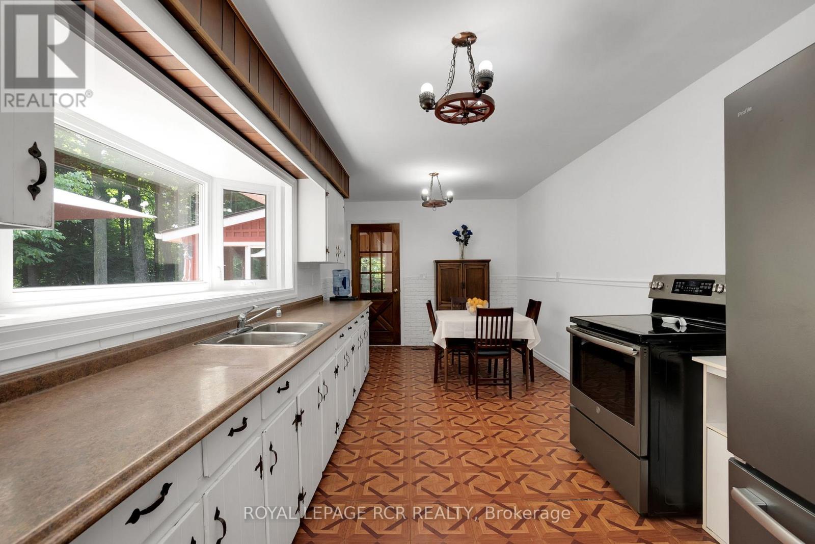 7561 Finnerty Side Road, Caledon, Ontario  L7E 0H5 - Photo 11 - W12297664