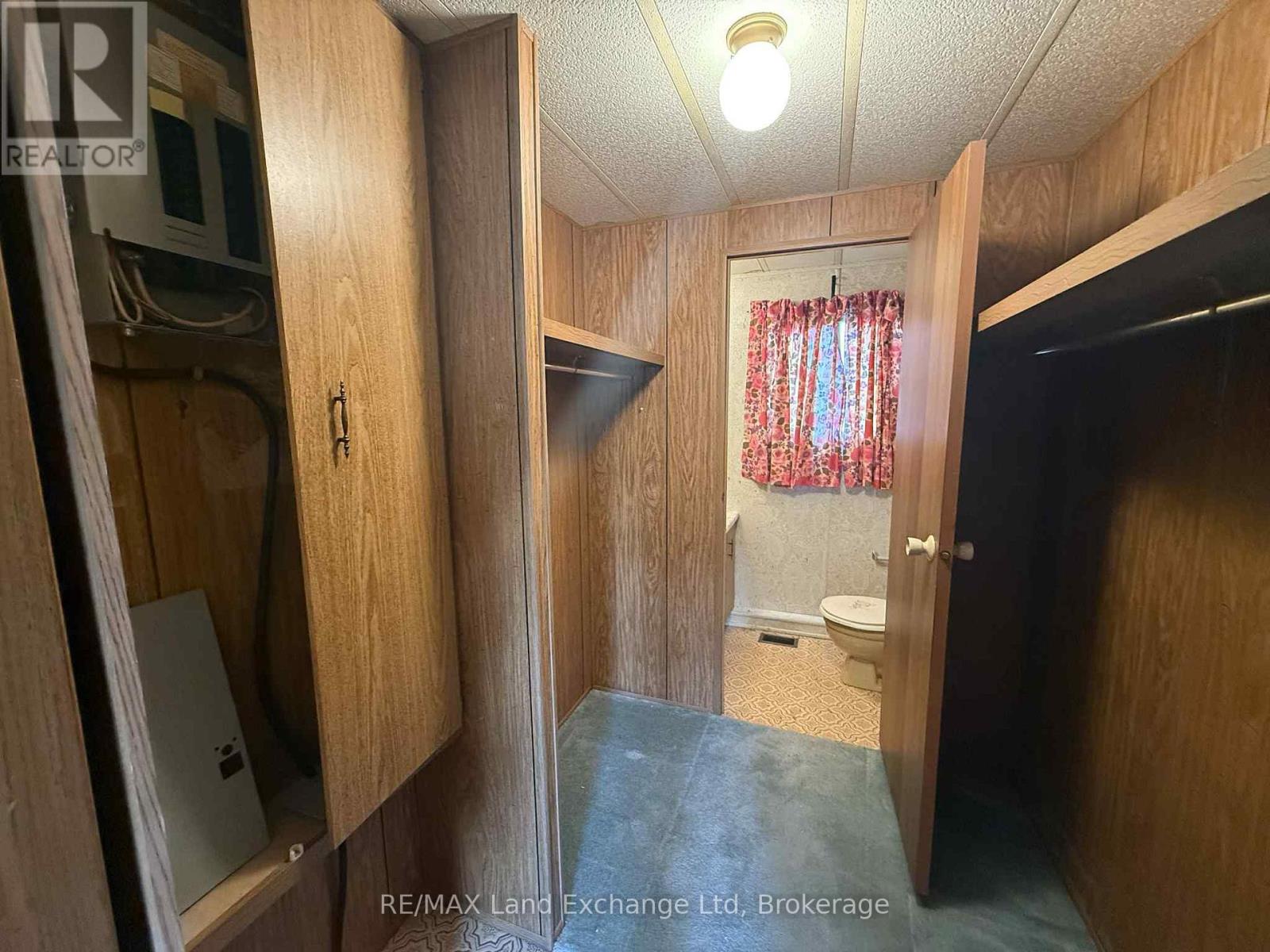 389 Catherine Street, North Huron, Ontario  N0G 2W0 - Photo 13 - X12375501