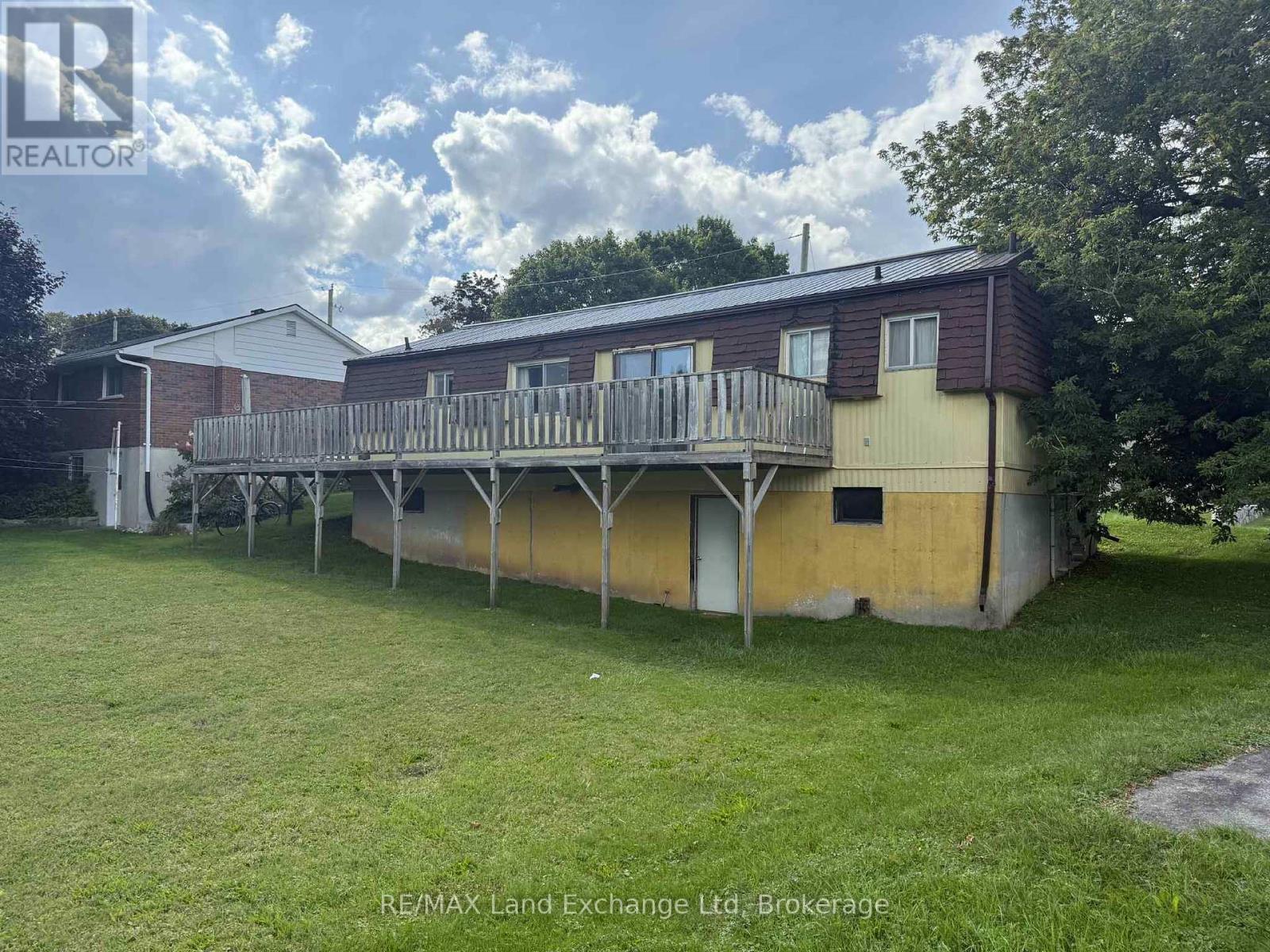 389 Catherine Street, North Huron, Ontario  N0G 2W0 - Photo 22 - X12375501