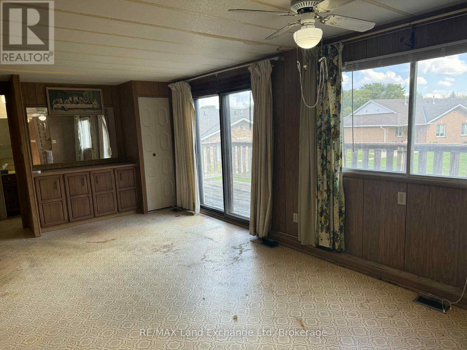 389 Catherine Street, North Huron, Ontario  N0G 2W0 - Photo 9 - X12375501