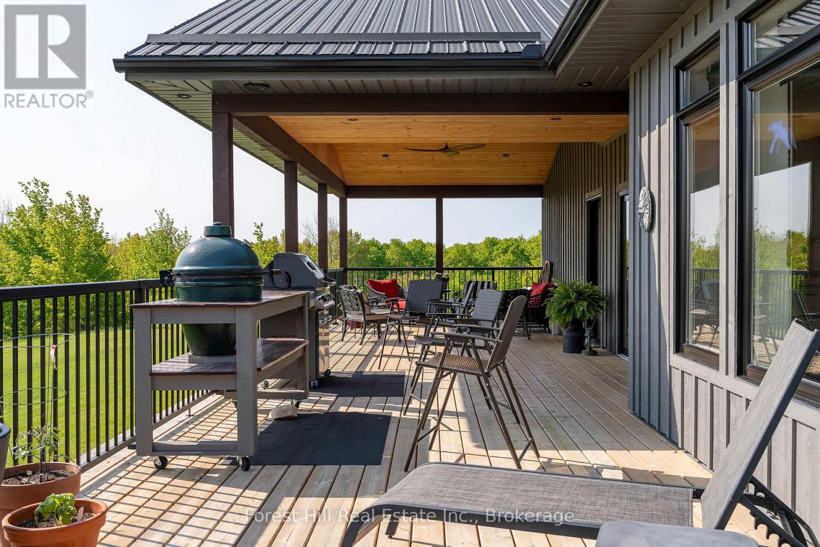 240 Lookout Drive, West Grey, Ontario  N0C 1H0 - Photo 17 - X12375547