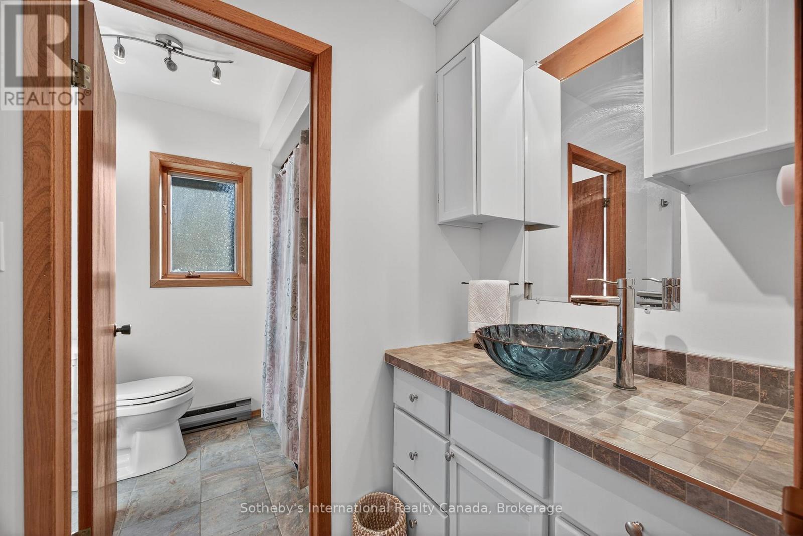 152 Bayview Avenue, Blue Mountains, Ontario  N0H 2P0 - Photo 25 - X12375576