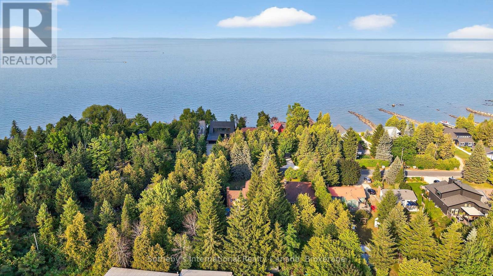 152 Bayview Avenue, Blue Mountains, Ontario  N0H 2P0 - Photo 40 - X12375576