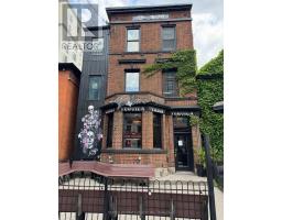21 AUGUSTA STREET, Hamilton, Ontario