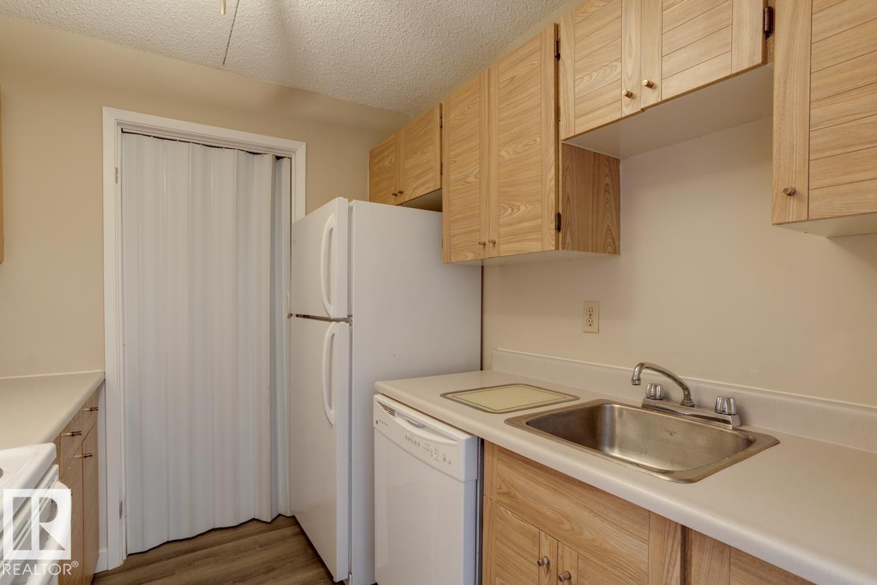 #707 9917 110 St Nw, Edmonton, Alberta  T5K 2N4 - Photo 13 - E4455694