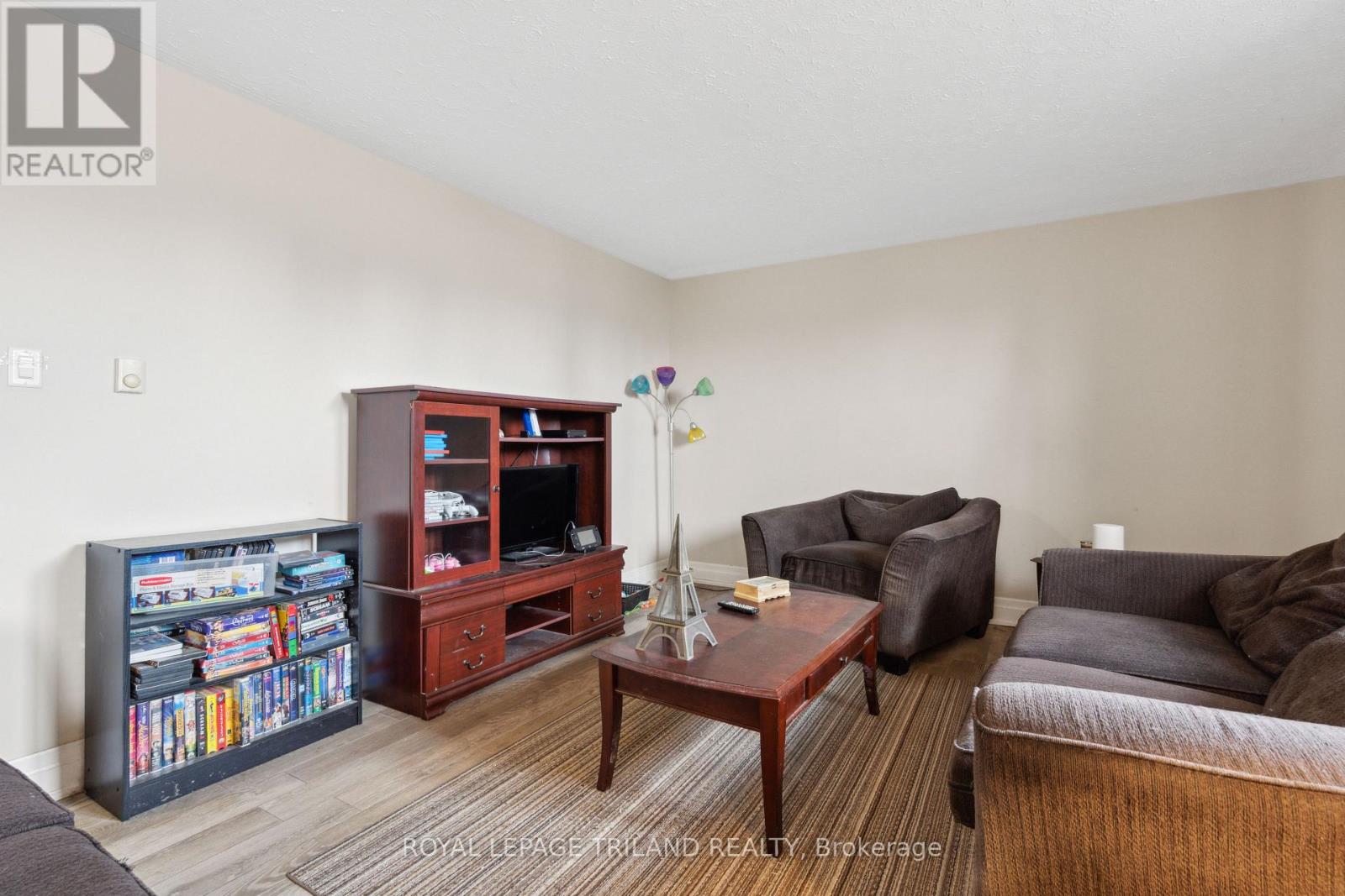 221 Highview Drive, St. Thomas, Ontario  N5R 5H6 - Photo 12 - X12193305