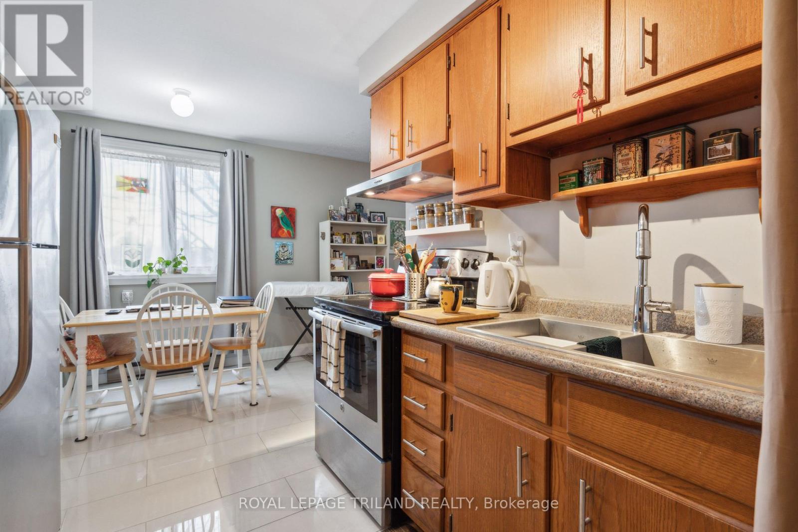 221 Highview Drive, St. Thomas, Ontario  N5R 5H6 - Photo 22 - X12193305
