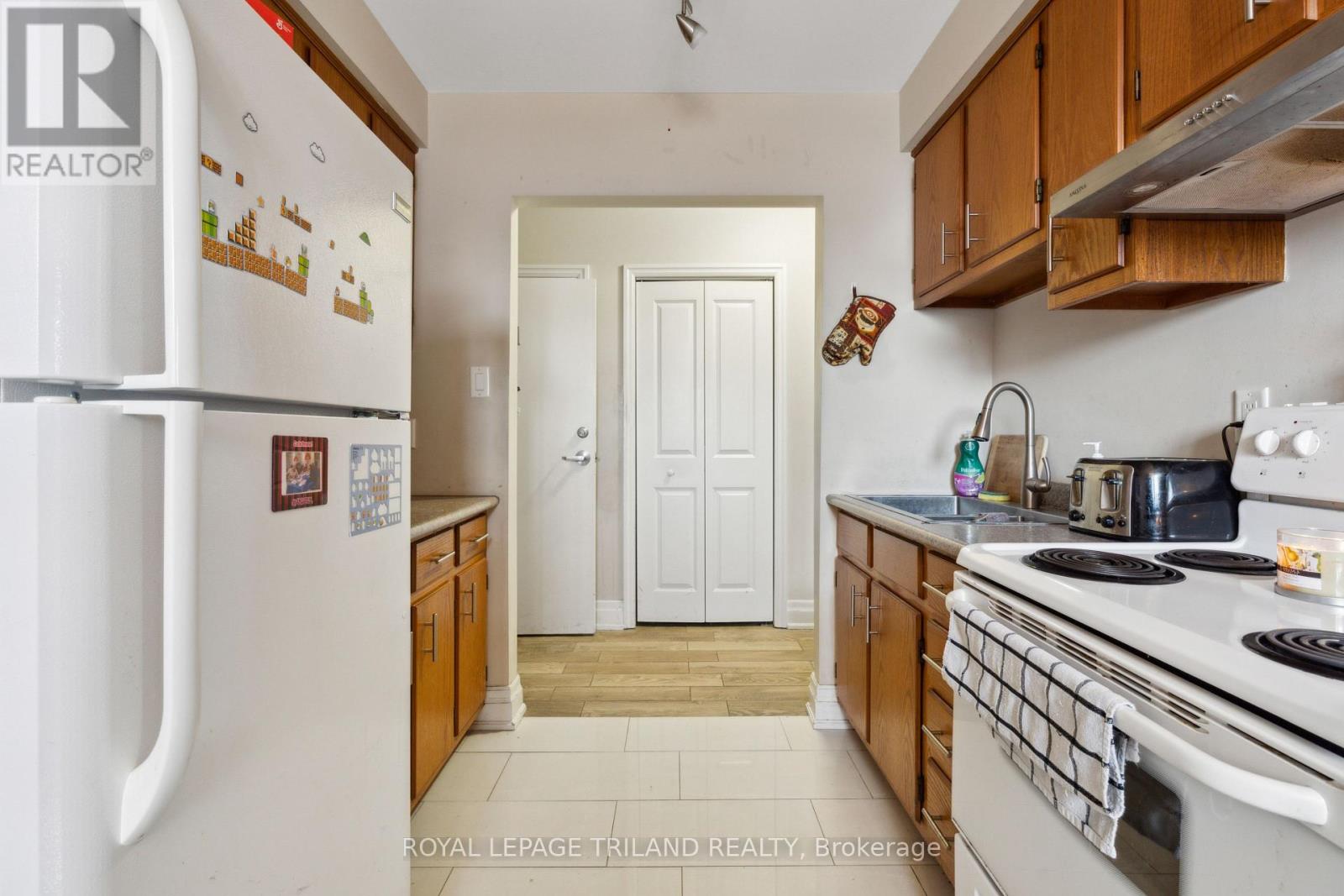 221 Highview Drive, St. Thomas, Ontario  N5R 5H6 - Photo 8 - X12193305