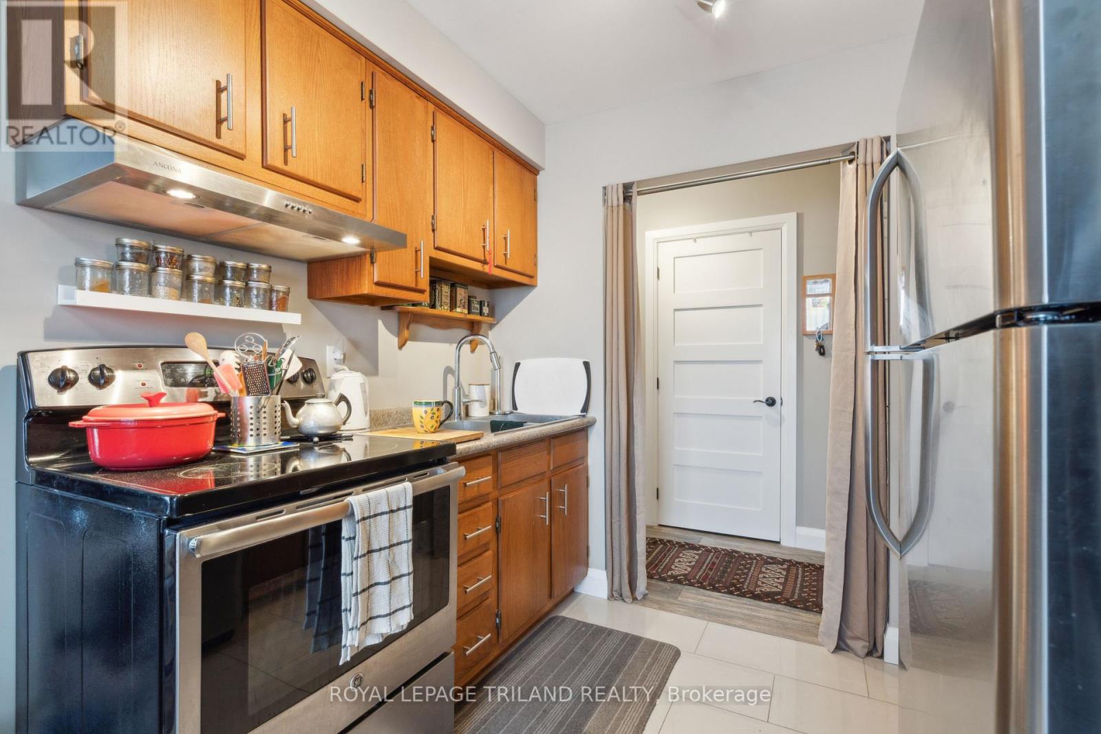 221 Highview Drive, St. Thomas, Ontario  N5R 5H6 - Photo 21 - X12193305