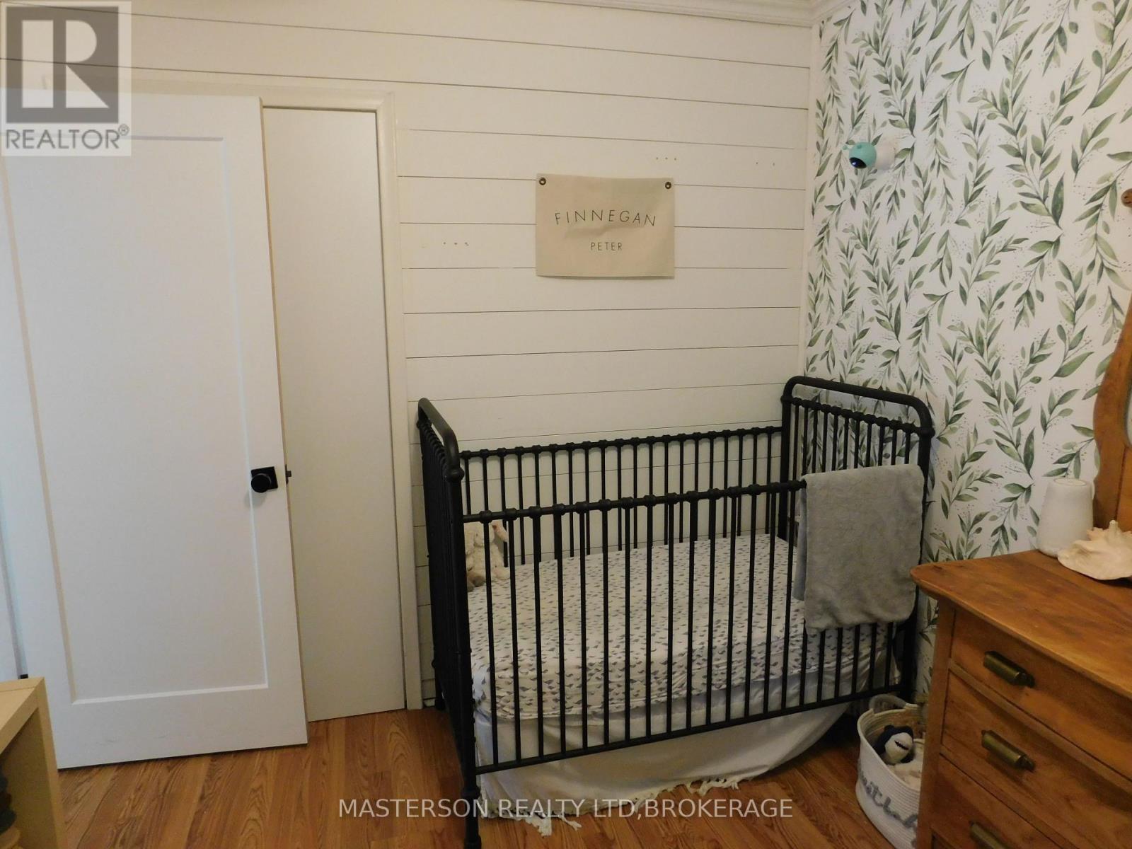 1208 Benner Avenue, Fort Erie (Crescent Park), Ontario  L2A 4N7 - Photo 28 - X12319431