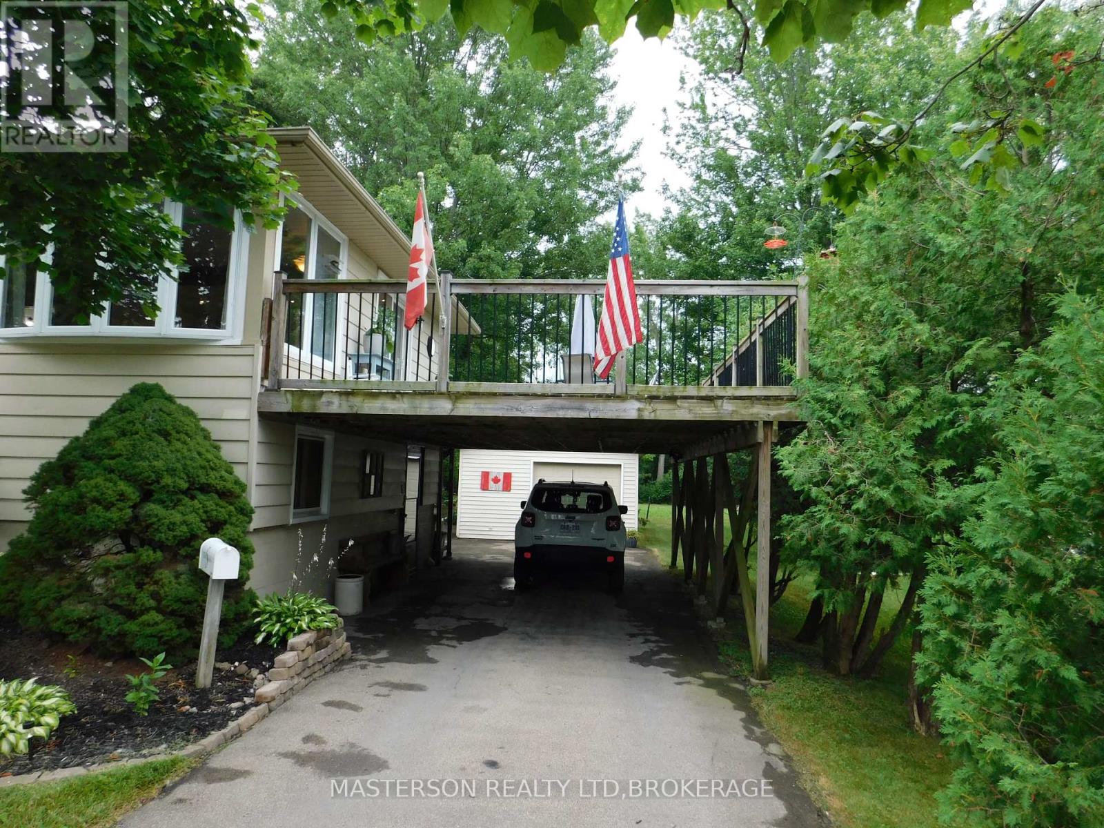 1208 Benner Avenue, Fort Erie (Crescent Park), Ontario  L2A 4N7 - Photo 4 - X12319431