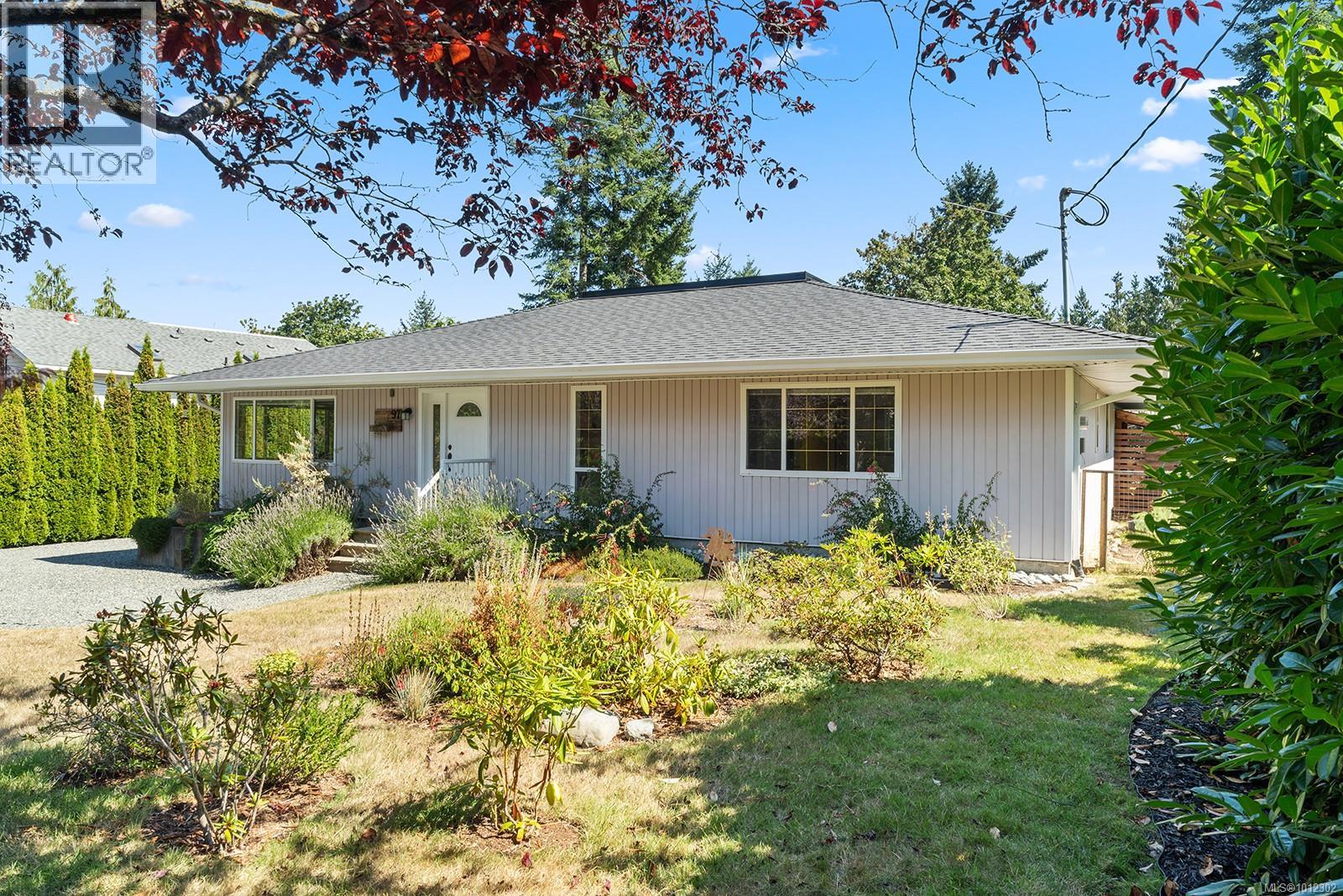 97 Bald Eagle Cres, Bowser, British Columbia