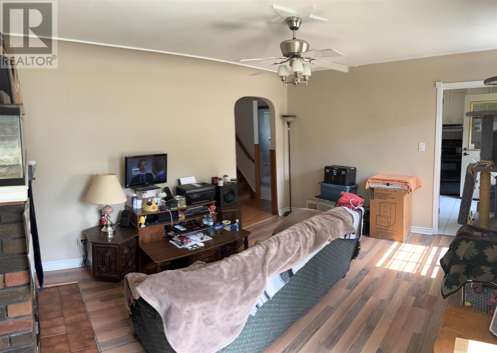 302 Sixth Ave, Sault Ste. Marie, Ontario  P6C 4K8 - Photo 6 - SM251937