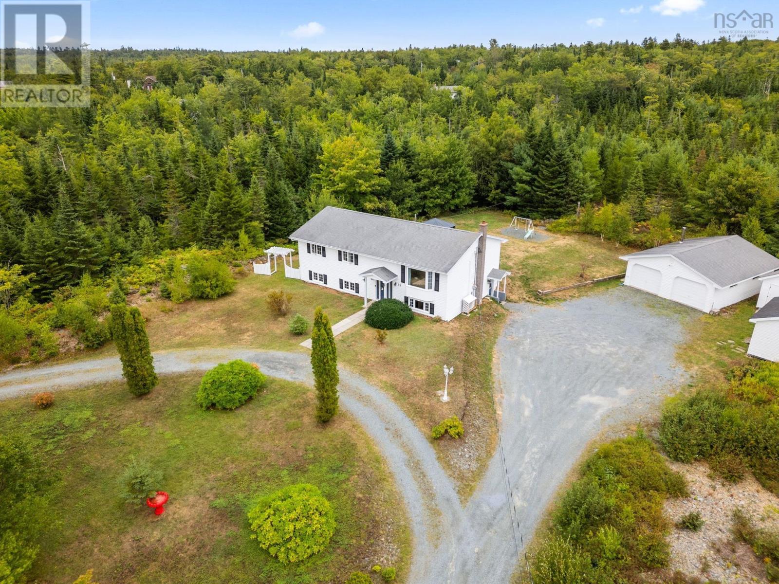 69 Michelle Drive, Lawrencetown, Nova Scotia  B2Z 1E5 - Photo 38 - 202522143