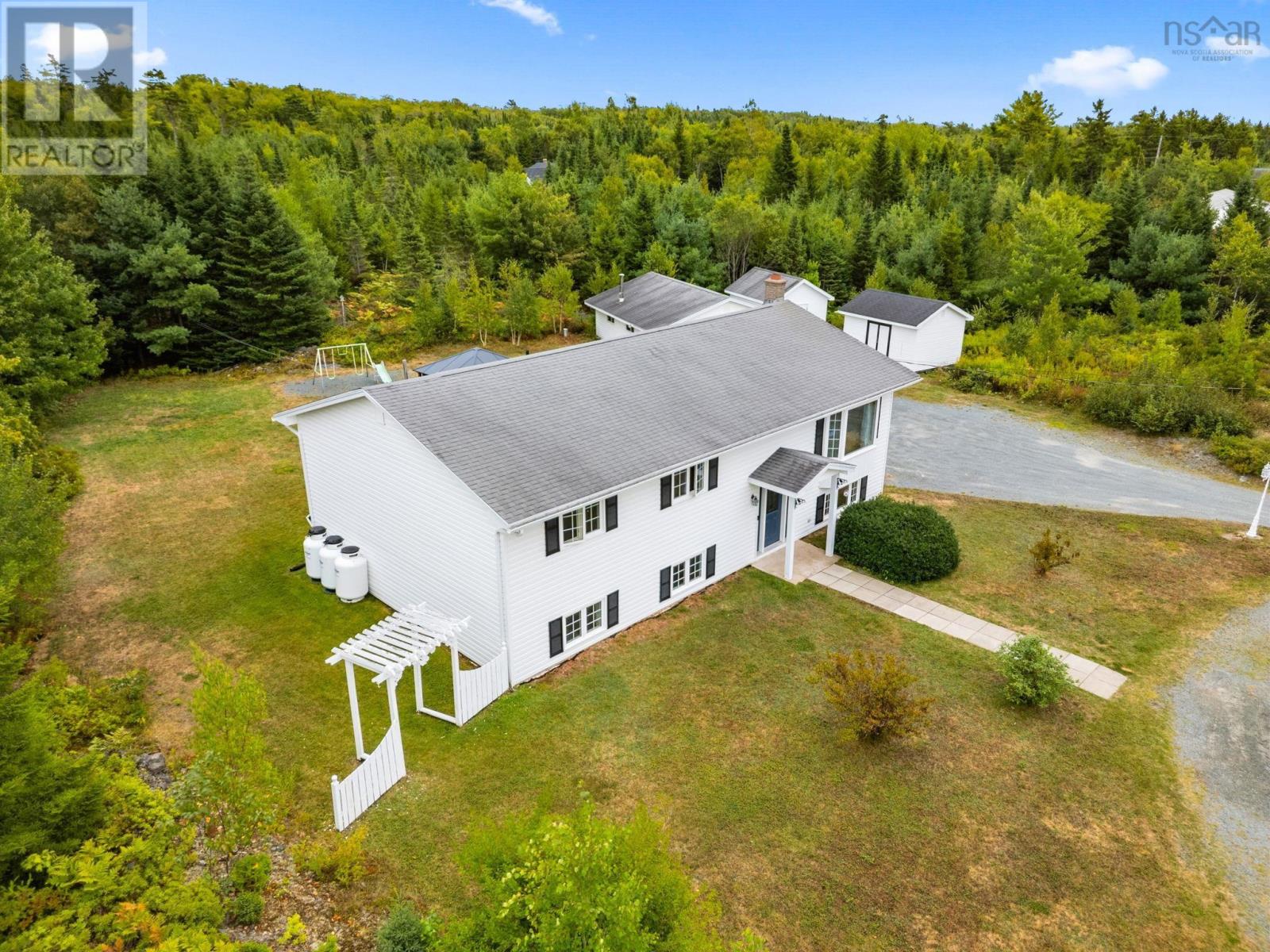 69 Michelle Drive, Lawrencetown, Nova Scotia  B2Z 1E5 - Photo 31 - 202522143