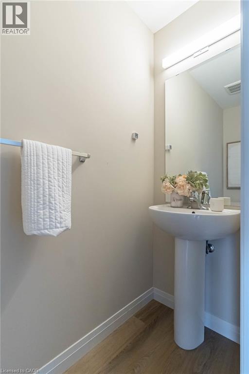 270 Melvin Avenue Unit# 13, Hamilton, Ontario  L8H 0B4 - Photo 24 - 40740751
