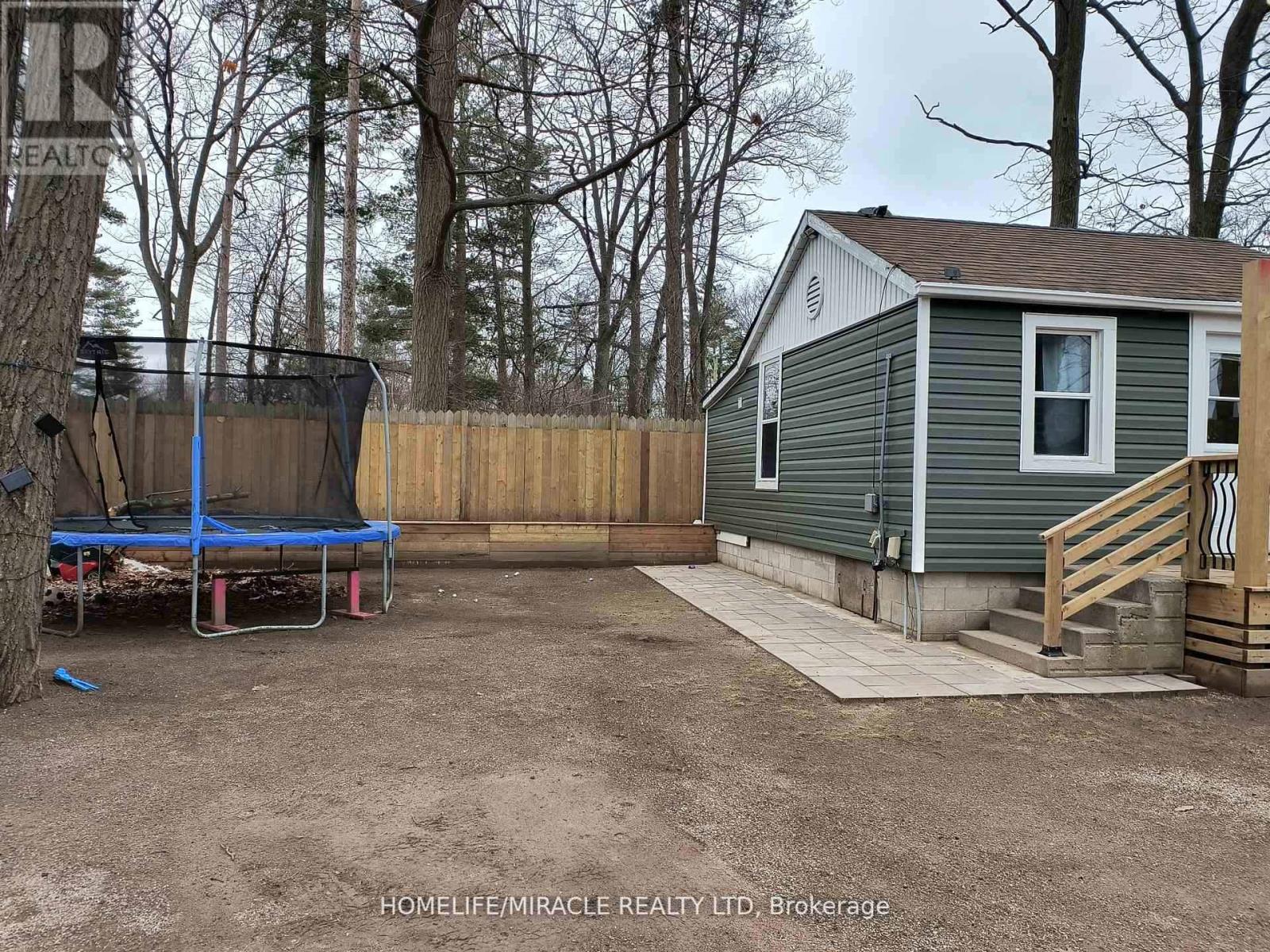 101 River Road E, Wasaga Beach, Ontario  L9Z 2L1 - Photo 41 - S12375248