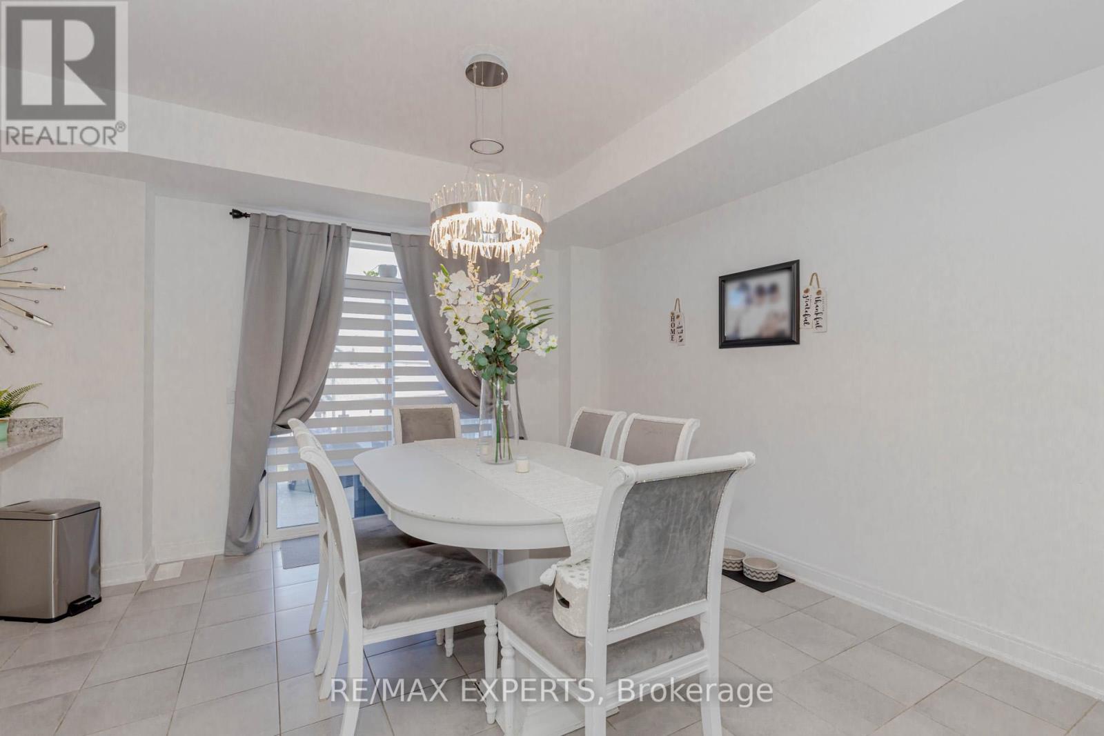 357 Veterans Drive, Brampton, Ontario  L7A 4W1 - Photo 18 - W12373954